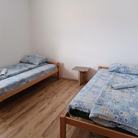 פלוזינה Apartment Pantovic מראה חיצוני תמונה